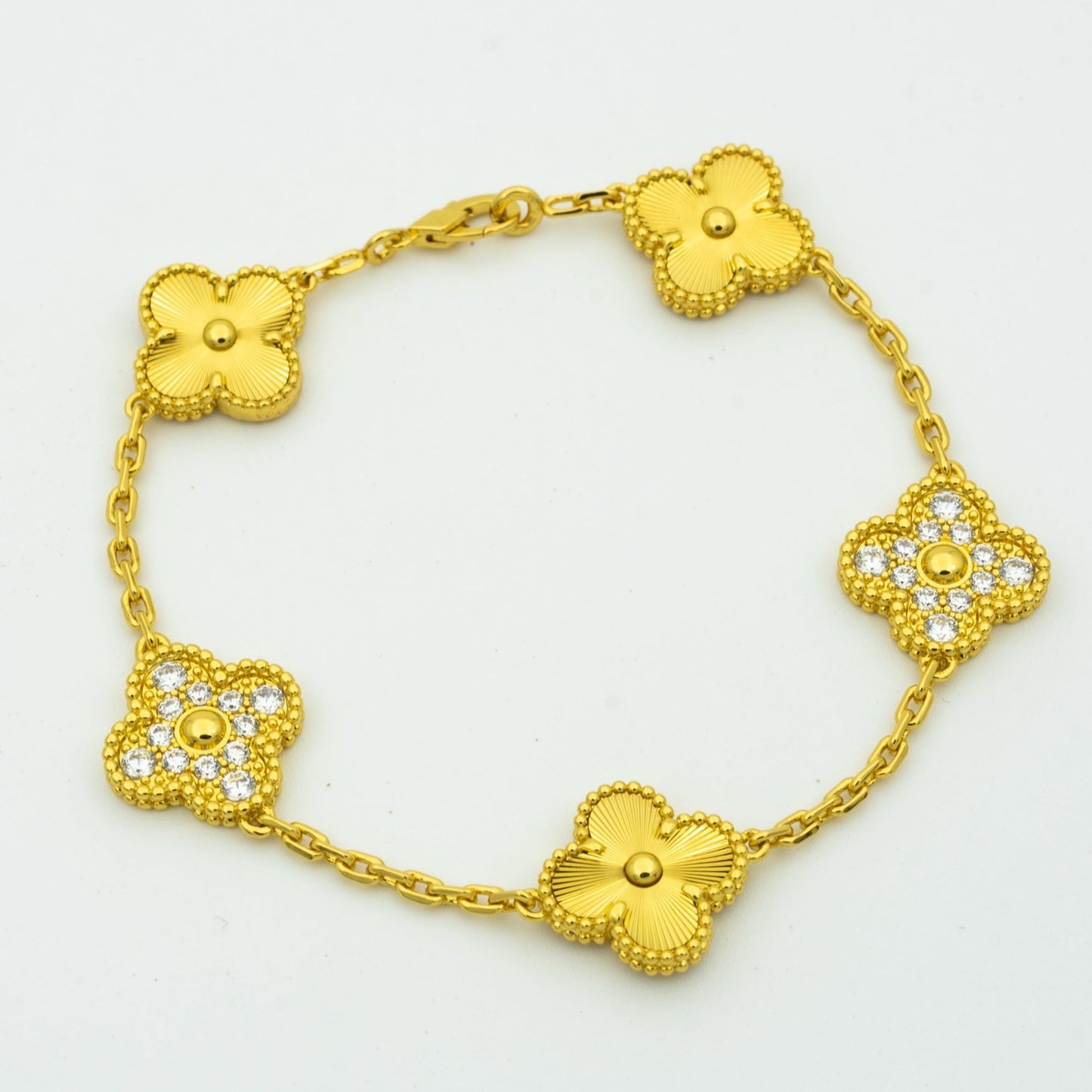 [Moco jewelrys] CLOVER 5 MOTIF LASER BRACELET COLLECTION