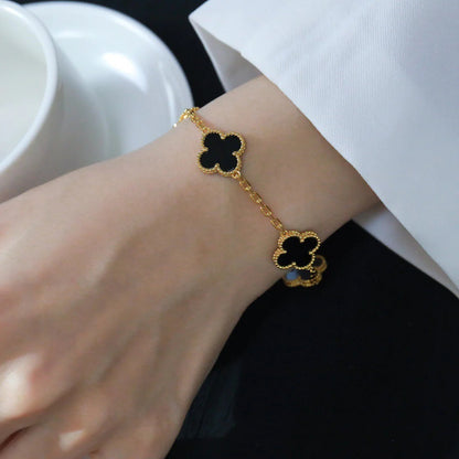 [Moco jewelrys] CLOVER 5 MOTIF ONYXS BRACELET COLLECTION