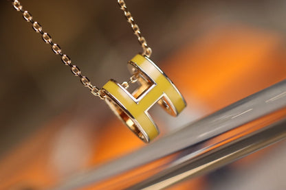 [moco jewelrys]POP H PEDANT PINK GOLD