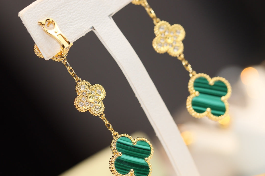 [moco jewelrys]CLOVER EARRINGS GOLD MALACHITE DIAMOND 3 MOTIF