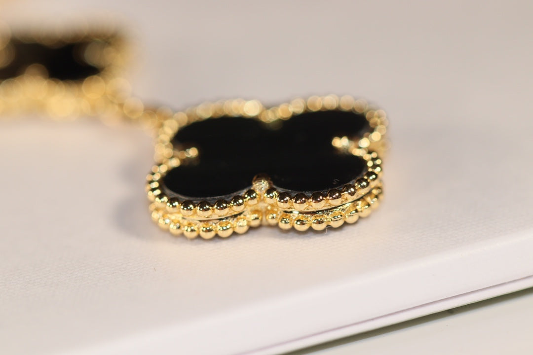 [moco jewelrys]CLOVER EARRINGS GOLD ONYX MOP 3 MOTIF