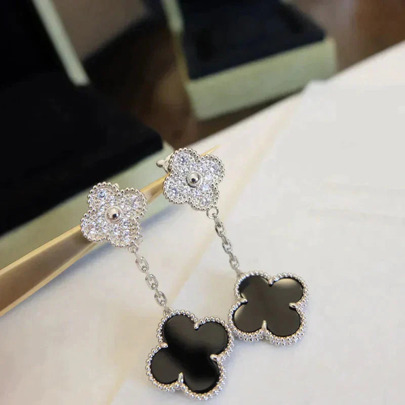 [moco jewelrys]CLOVER 2 MOTIFS  DIAMOND ONYX EARRINGS SILVER