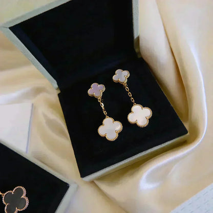 [moco jewelrys]CLOVER 2 MOTIF WHITE MOP EARRINGS
