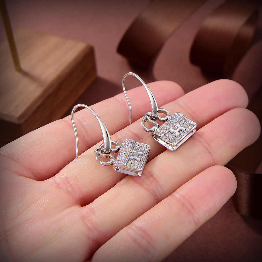 [moco jewelrys]KELLY DIAMOND EARRINGS