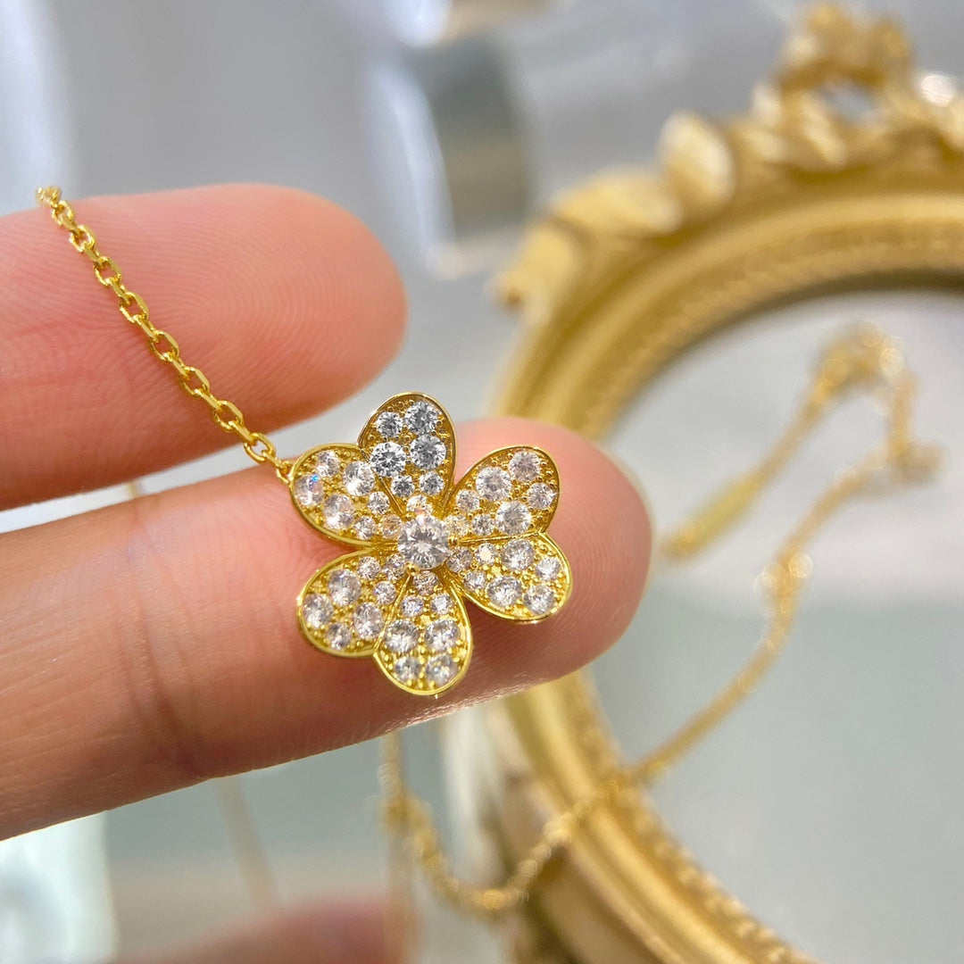 [moco jewelrys]FLOWER DIAMOND NECKLACE