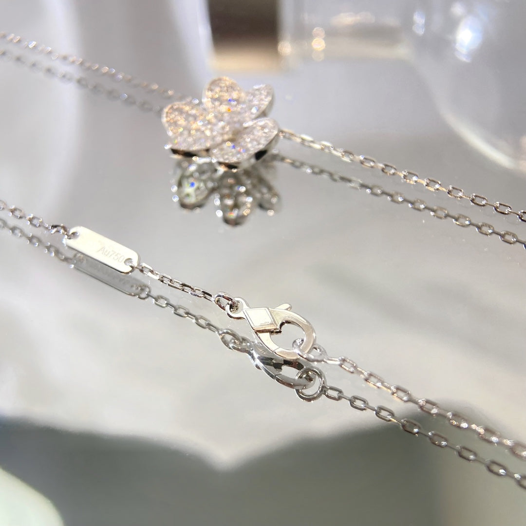 [moco jewelrys]FLOWER DIAMOND NECKLACE