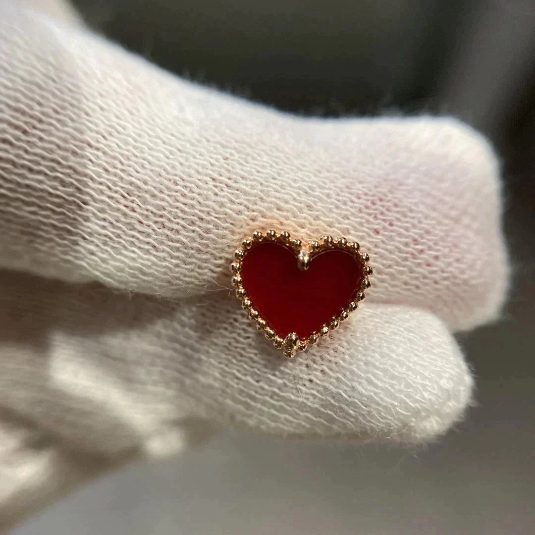 [moco jewelrys]HEART CARNELIAN STUD EARRINGS