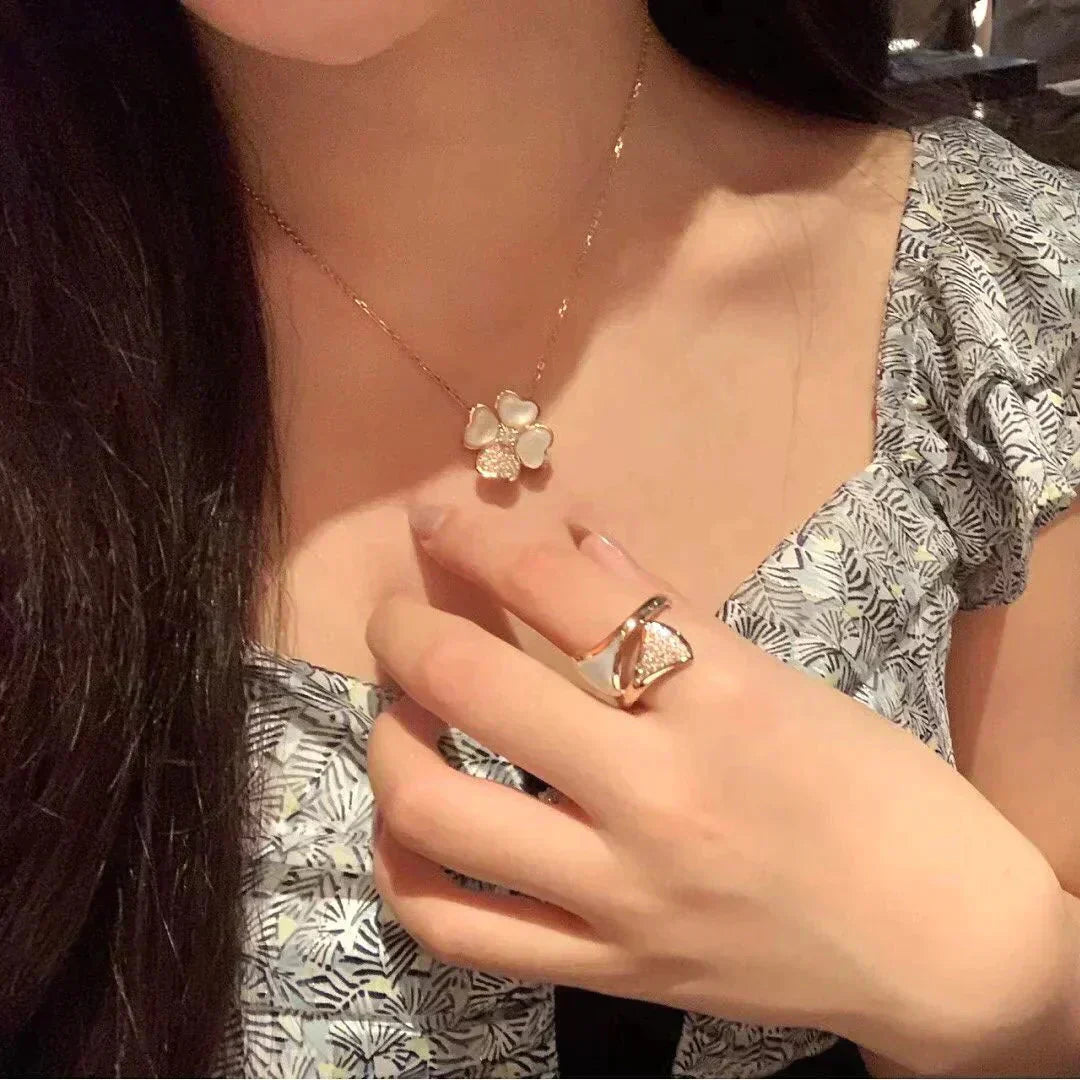 [moco jewelrys]CLOVER MOP DIAMOND ROSE GOLD NECKLACE