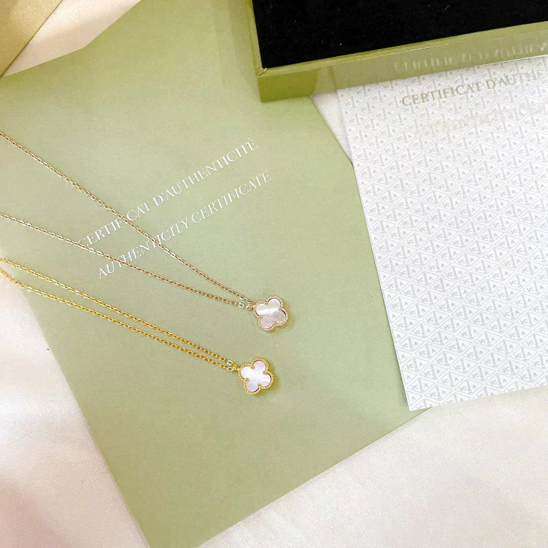 [moco jewelrys]CLOVER MINI 9.5MM WHITE MOTHER-OF-PEARL NECKLACE