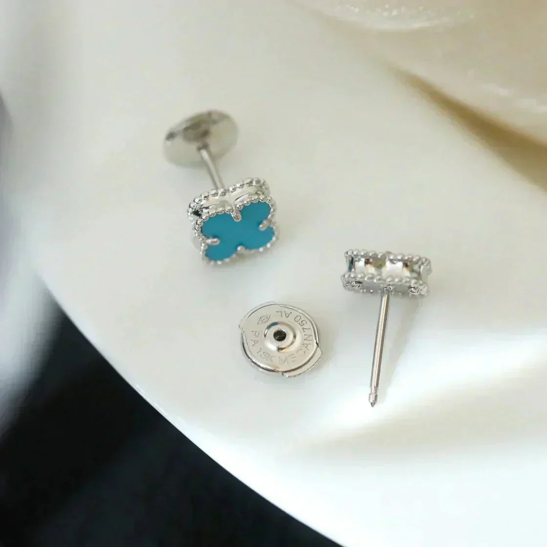 [moco jewelrys]CLOVER MINI 9.5MM ONYX STUD EARRINGS SILVER