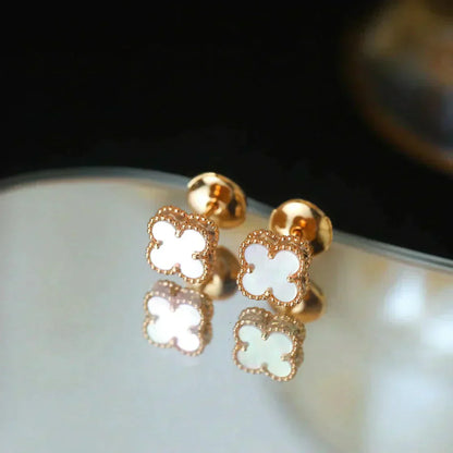 [moco jewelrys]CLOVER MINI 9.5MM WHITE MOP EARRINGS