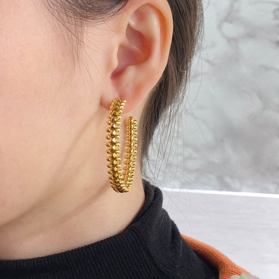 [moco jewelrys]CLASH LARGE HOOP EARRINGS