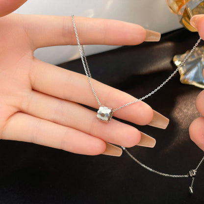 [moco jewelrys]BEE MINI NECKLACE