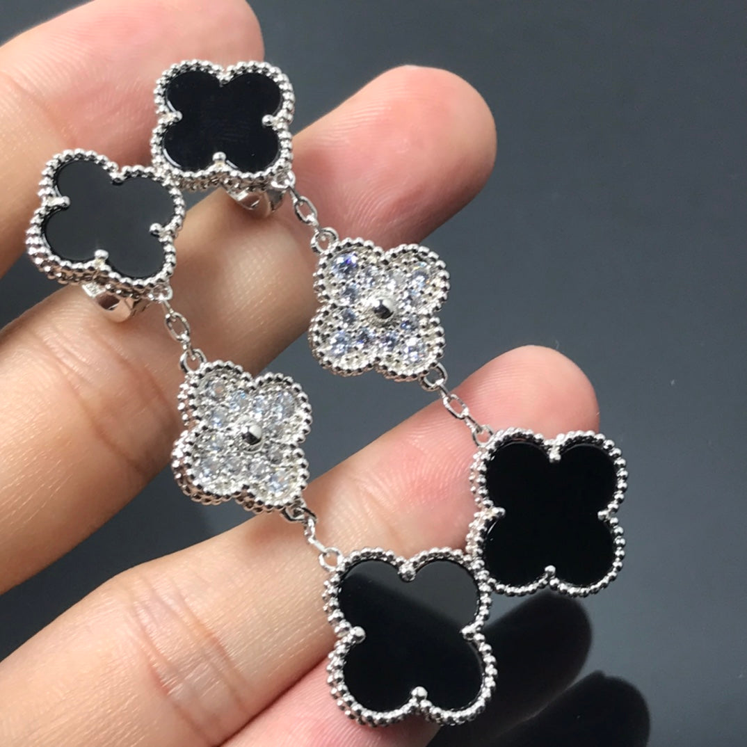 [moco jewelrys]CLOVER 3 MOTIF DIAMOND ONYX SILVER EARRINGS