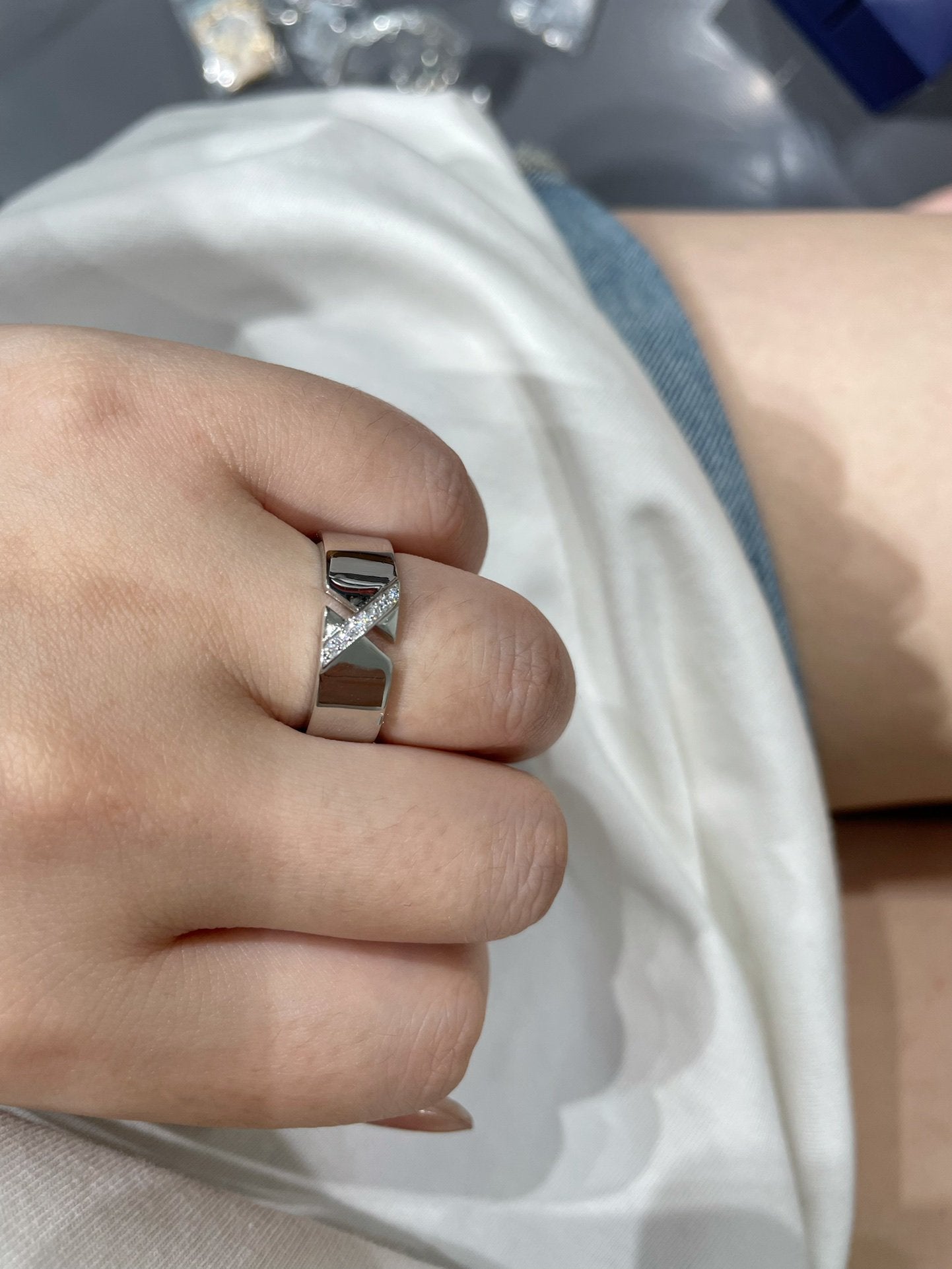 [moco jewelrys]LIENS EVIDENCE DIAOMOND RING