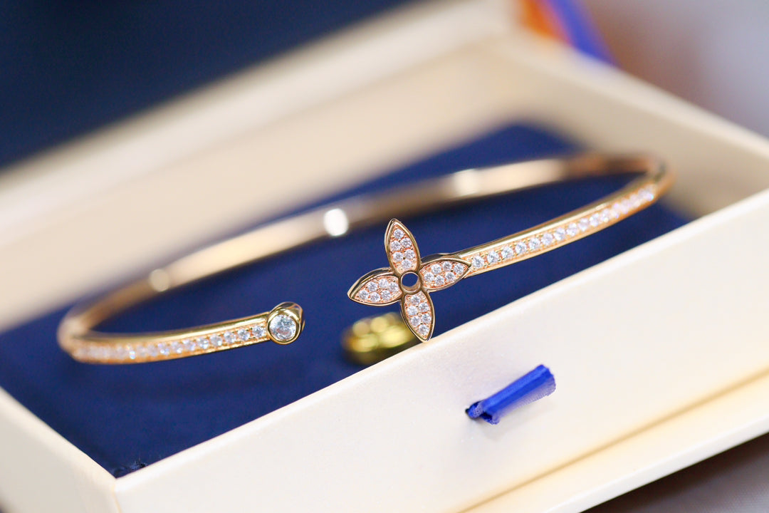 [moco jewelrys]IDYLLE PINK GOLD OPEN BRACELET DIAMOND PAVED