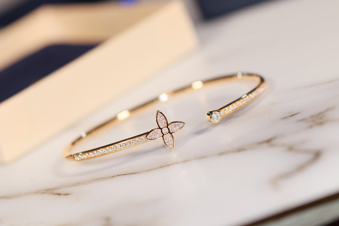 [moco jewelrys]IDYLLE GOLD OPEN BRACELET DIAMOND PAVED