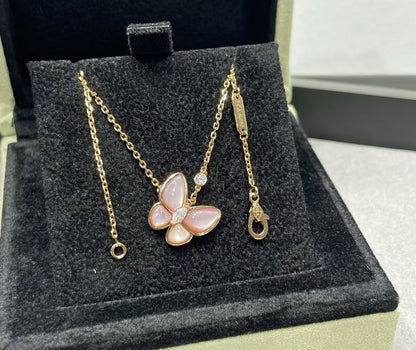 [moco jewelrys]BUTTERFLY PINK MOTHER-OF-PEARL DIAMOND NECKLACE