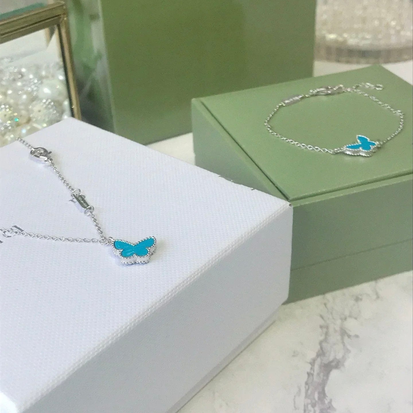 [moco jewelrys]BUTTERFLY TURQUOISE BUTTERFLY BRACELET SILVER