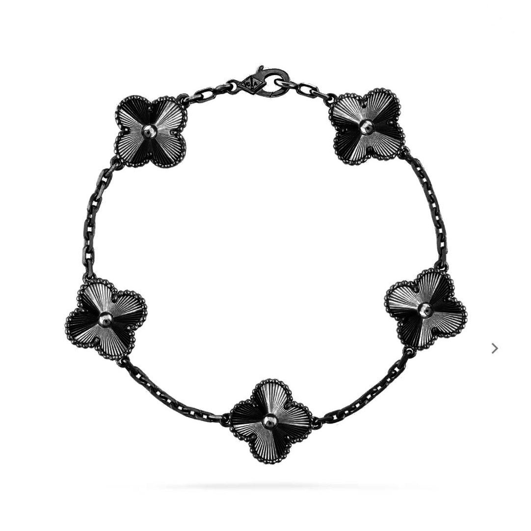 [Moco jewelrys]CLOVER 5 MOTIF BLACK BRACELET