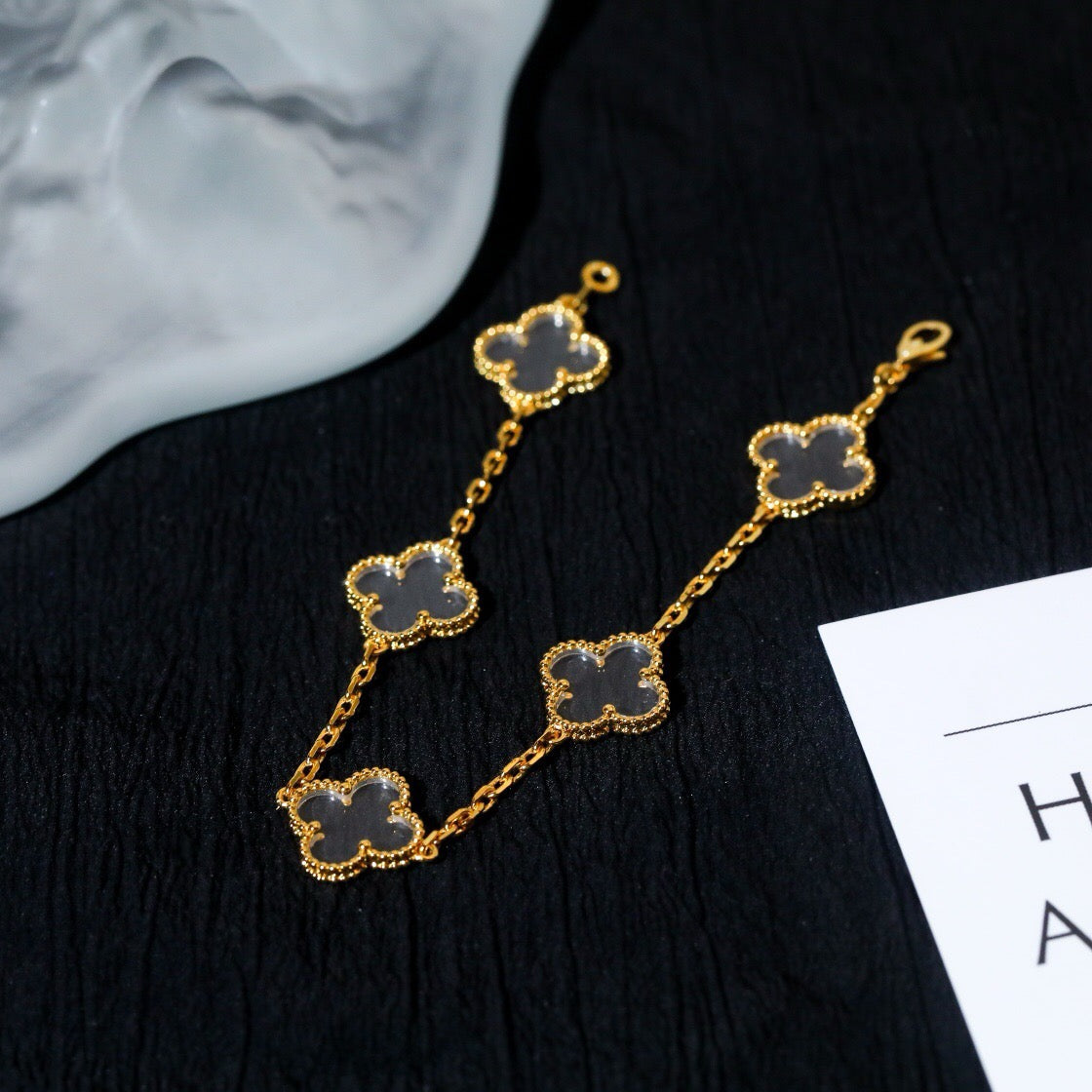 [Moco jewelrys]CLOVER 5 MOTIF ROCK CRYSTAL BRACELET