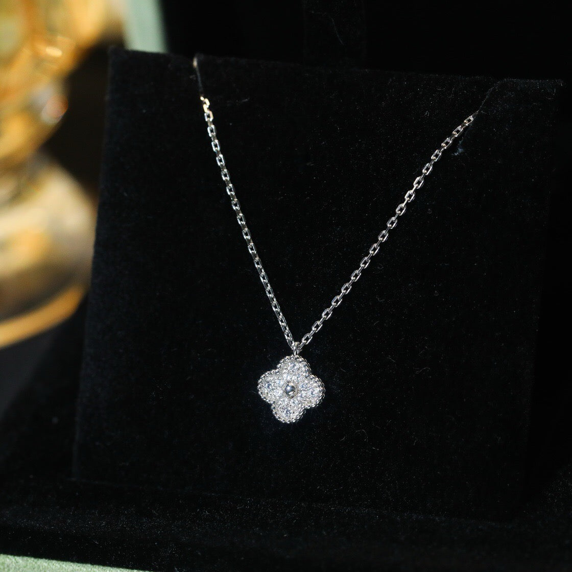 [moco jewelrys]CLOVER MINI 9.5MM PENDANT DIAMOND NECKLACE