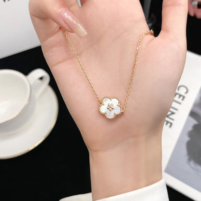 [moco jewelrys]LUCKY WHITE MOP PLUM BLOSSOM  BRACELET