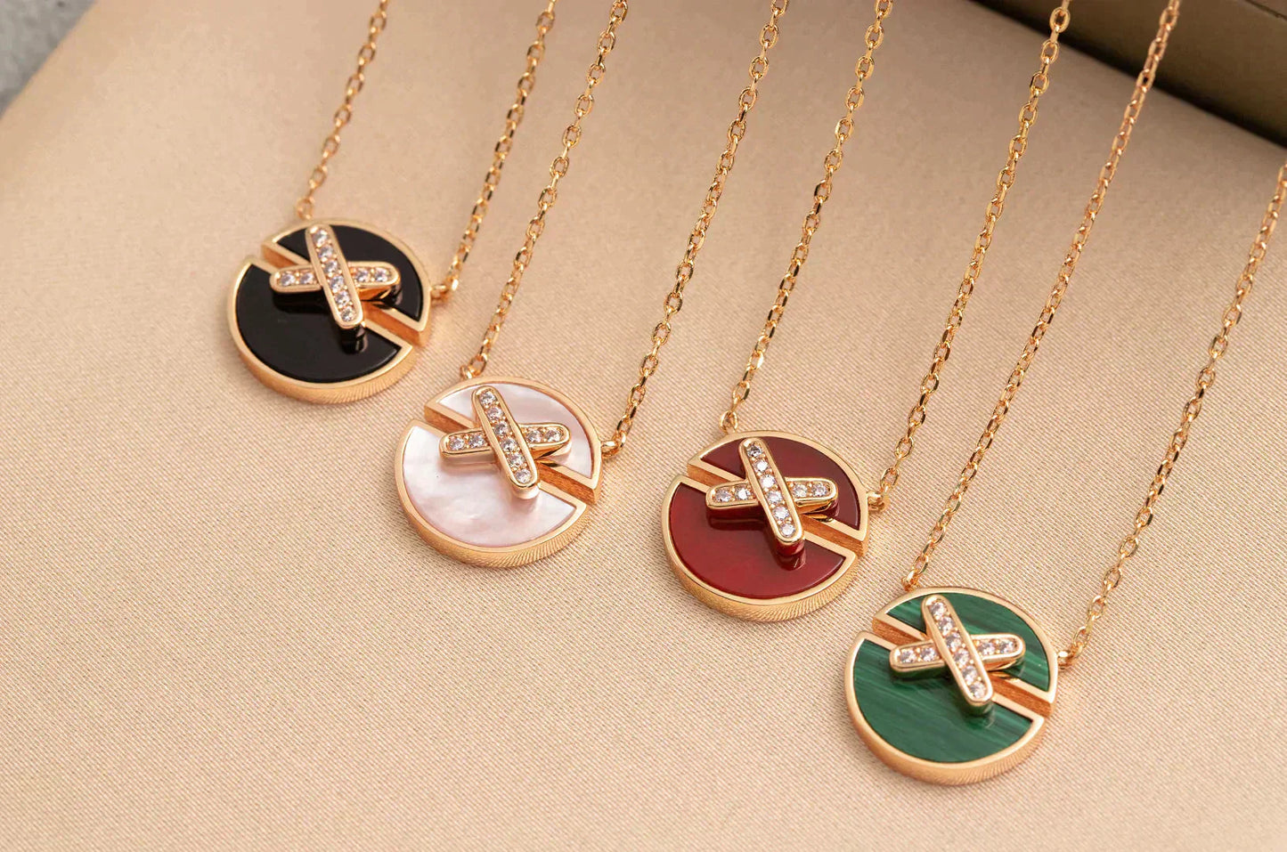 [moco jewelrys]JEUX DE ROSE GOLD DIAMOND NECKLACE