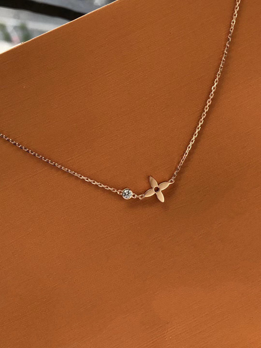 [moco jewelrys]BLOSSOM PENDANT PINK GOLD AND DIAMOND