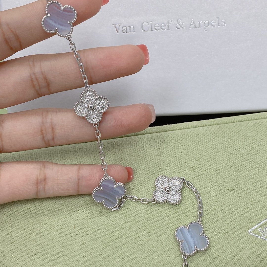 [Moco jewelrys] CLOVER 5 MOTIF PURPLE CHALCEDONY BRACELET COLLECTION