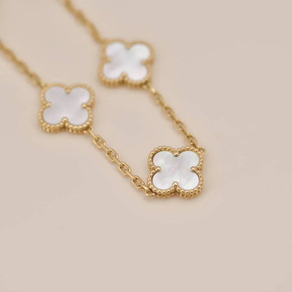[Moco jewelrys]CLOVER WHITE PEARL MOP 5 MOTIF BRACELET COLLECTION