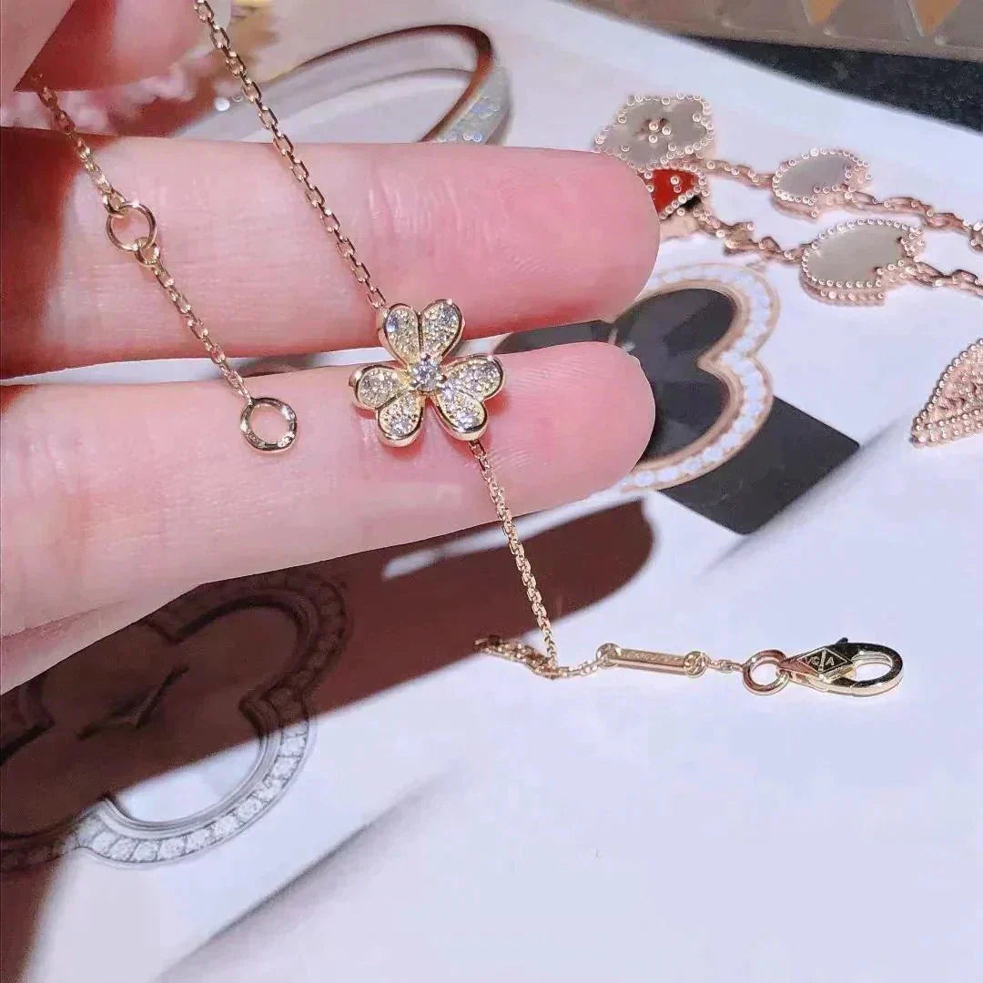 [moco jewelrys]FRIVOLE GOLD FLOWER DIAMOND BRACELET