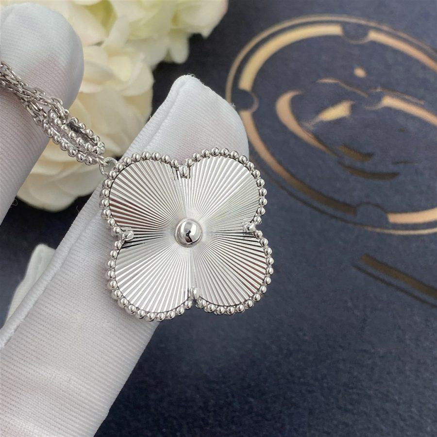 [moco jewelrys]CLOVER 25MM SILVER BIG CLOVER NECKLACE